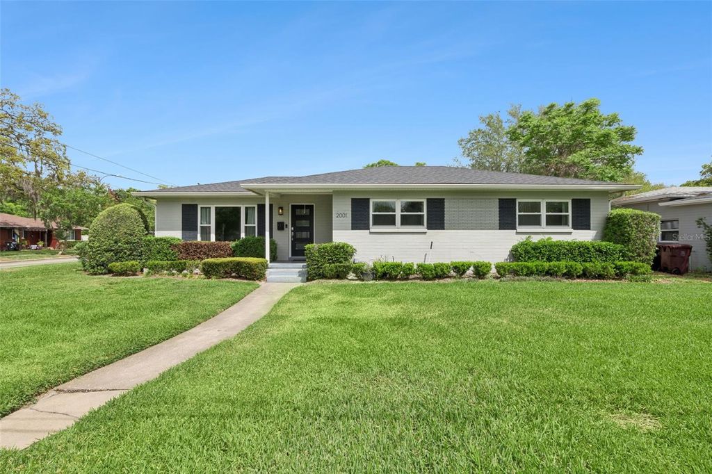 Photo of 2001 Gale Street, Orlando, FL 32803 (MLS # O6396150)
