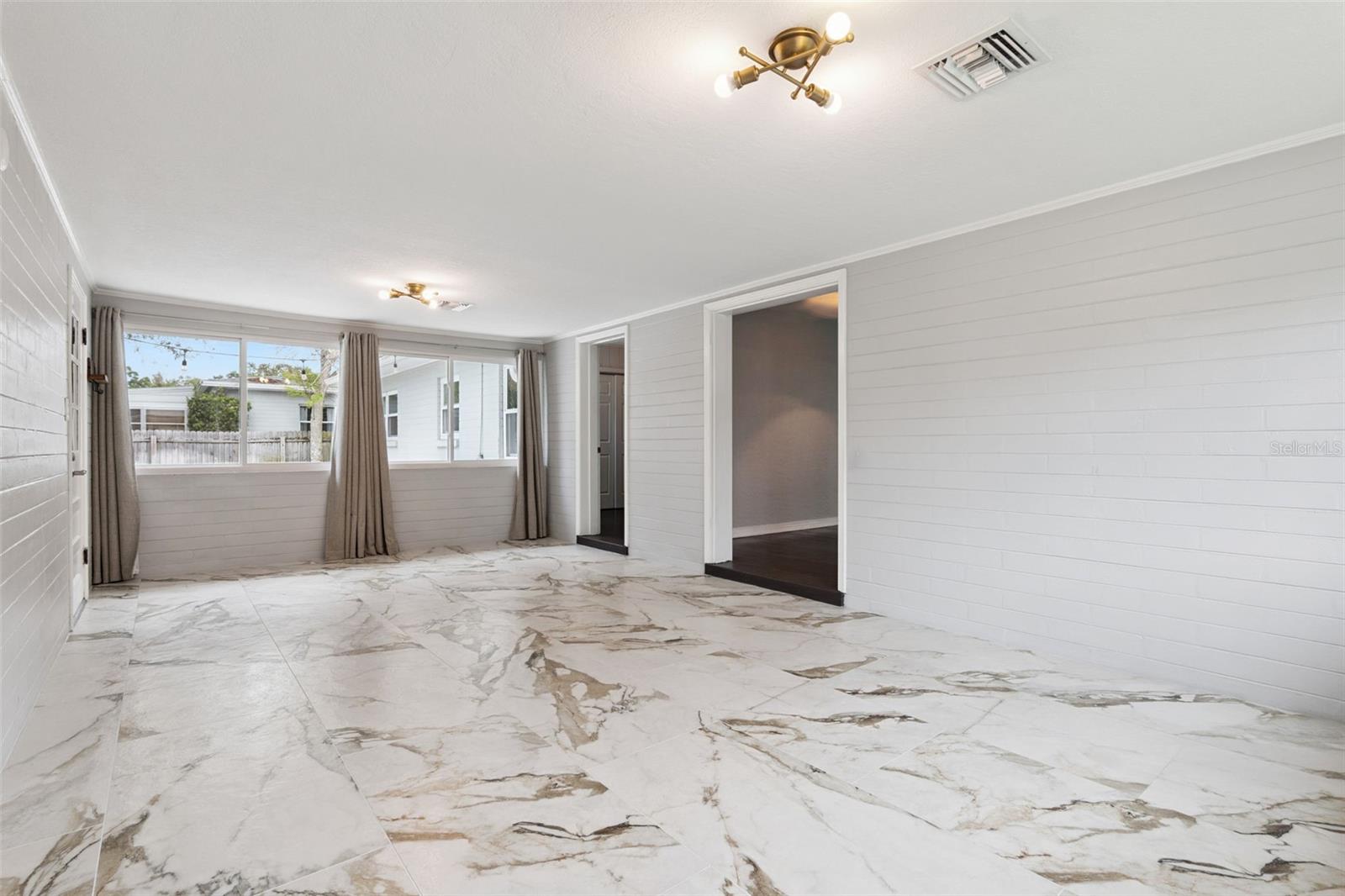 NORTH HAMPTON PARK - Residential