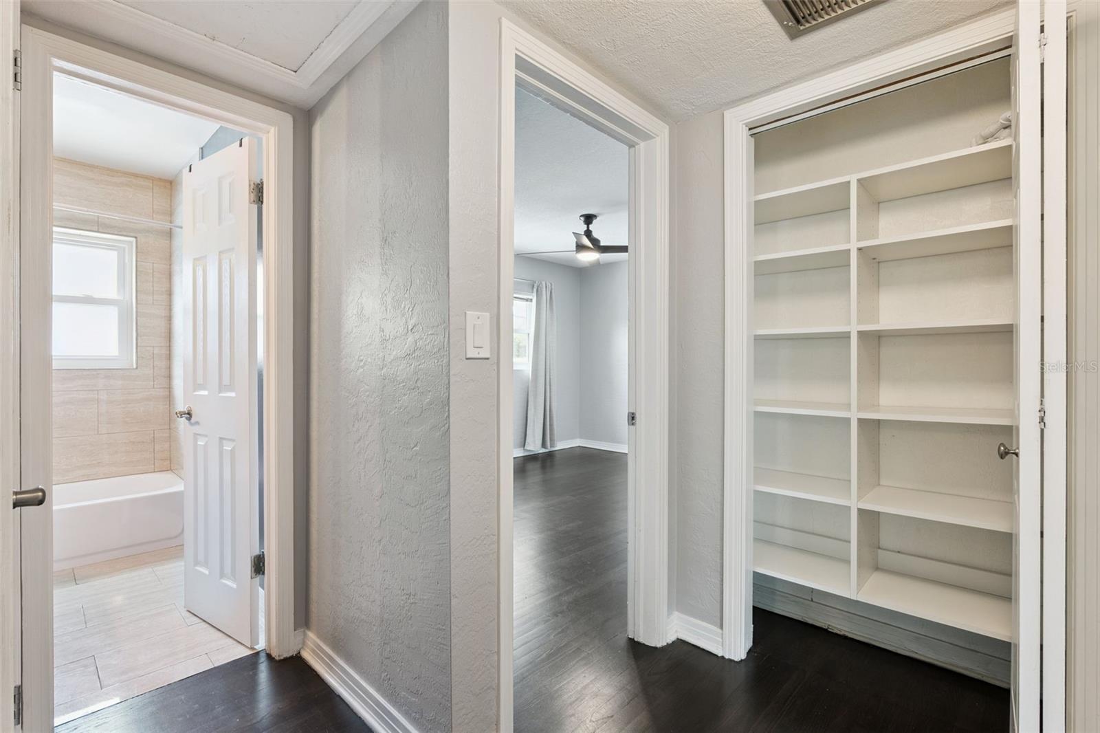 NORTH HAMPTON PARK - Residential