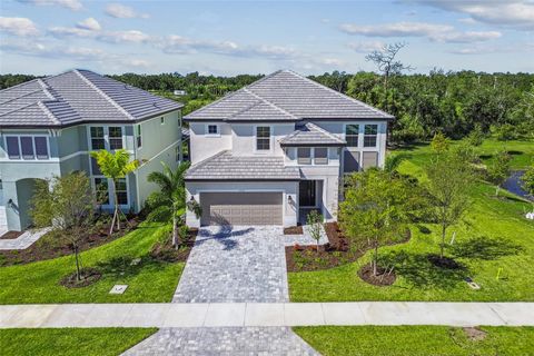 Photo of 7533 Nighthawk Drive, Sarasota, FL 34241 (MLS # R4909921) Photo of 7533 Nighthawk Drive, Sarasota, FL 34241 (MLS # R4909921)