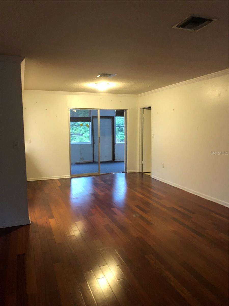 507 BATES AVENUE