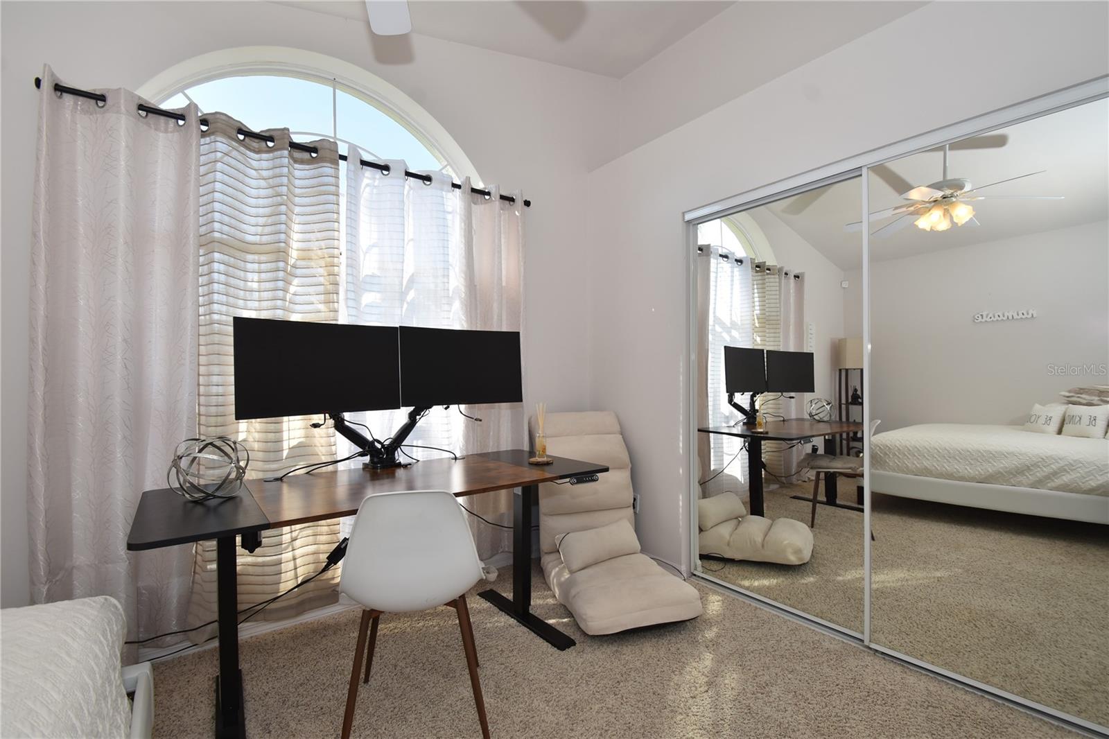 PINE LAKES - Residential