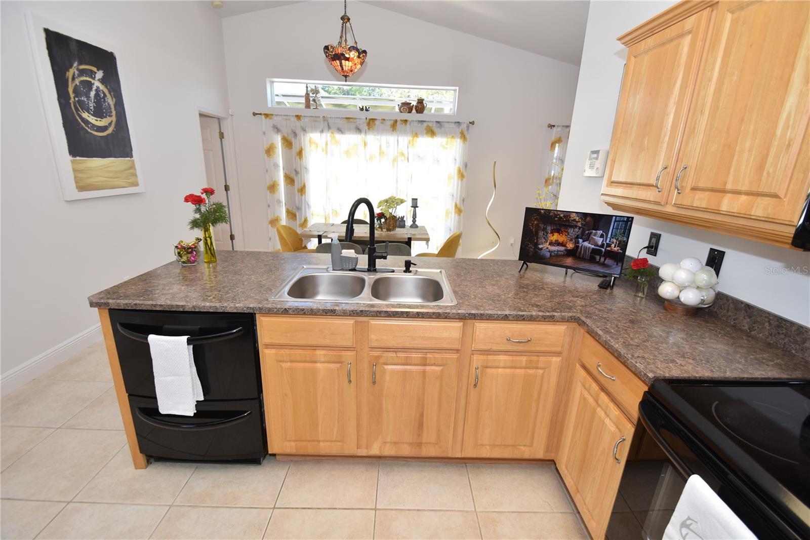 PINE LAKES - Residential