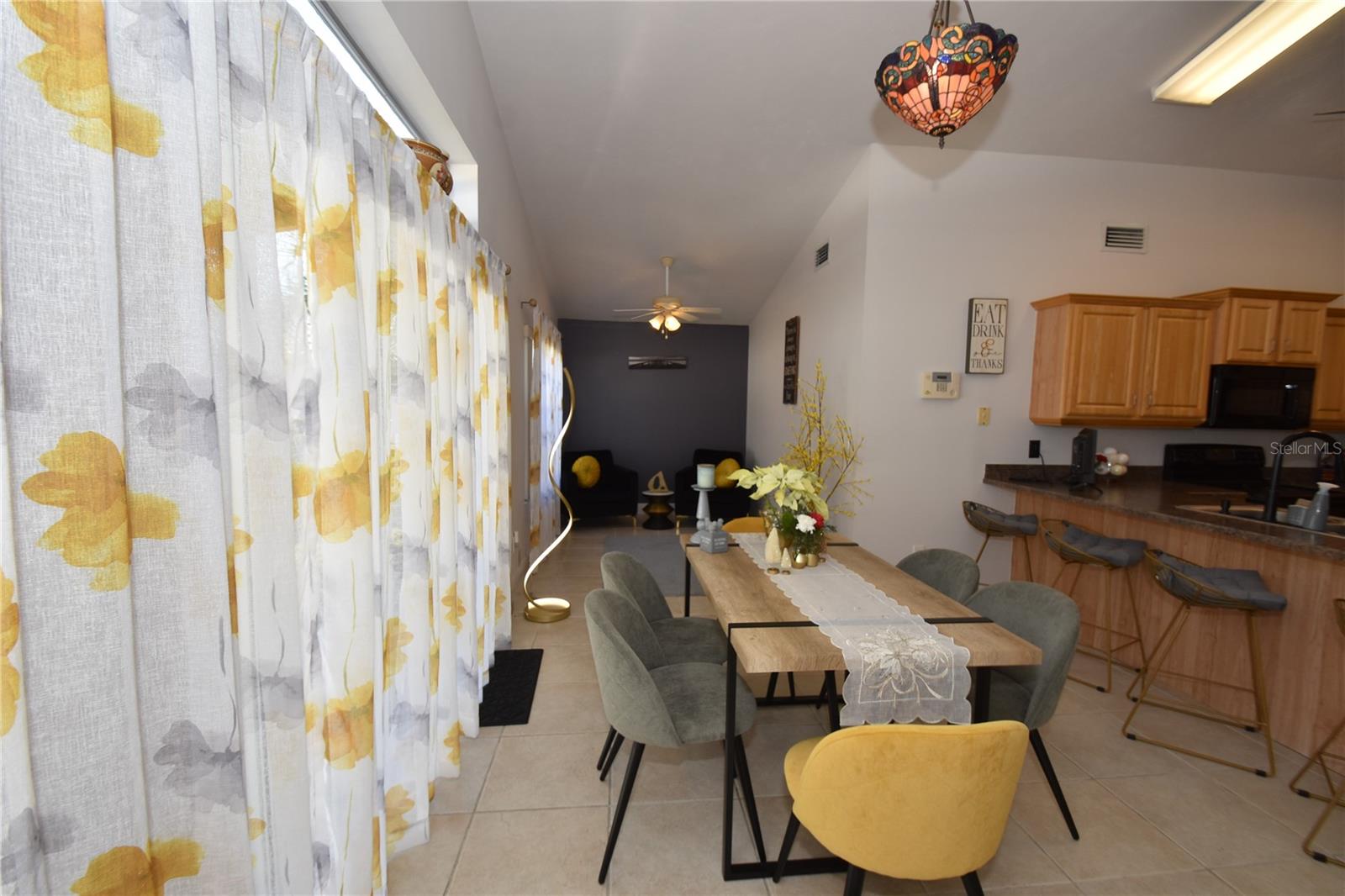 PINE LAKES - Residential