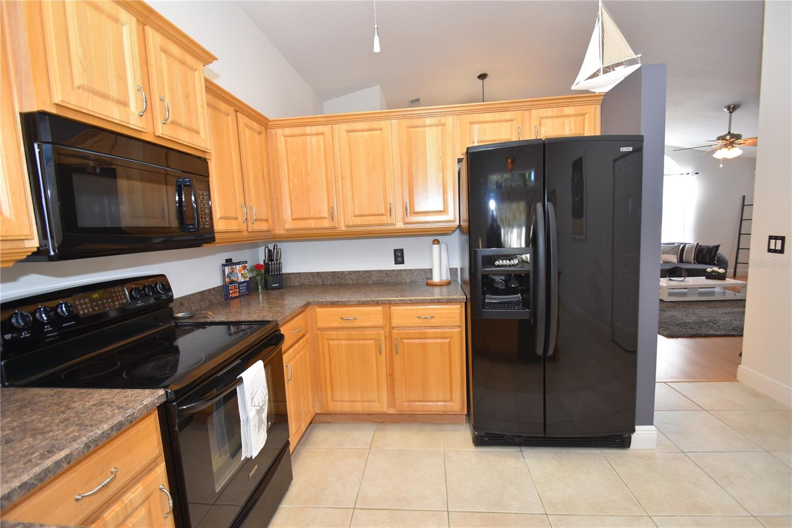 PINE LAKES - Residential