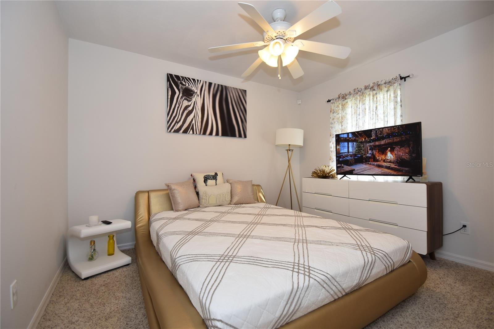 PINE LAKES - Residential