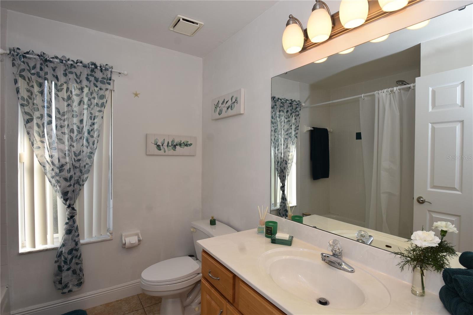 PINE LAKES - Residential