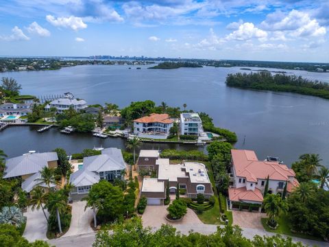 815 TROPICAL CIRCLE SARASOTA FL 34242