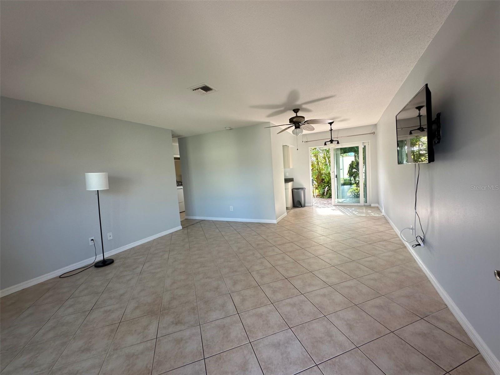 2105 PUEBLO CIRCLE V2
