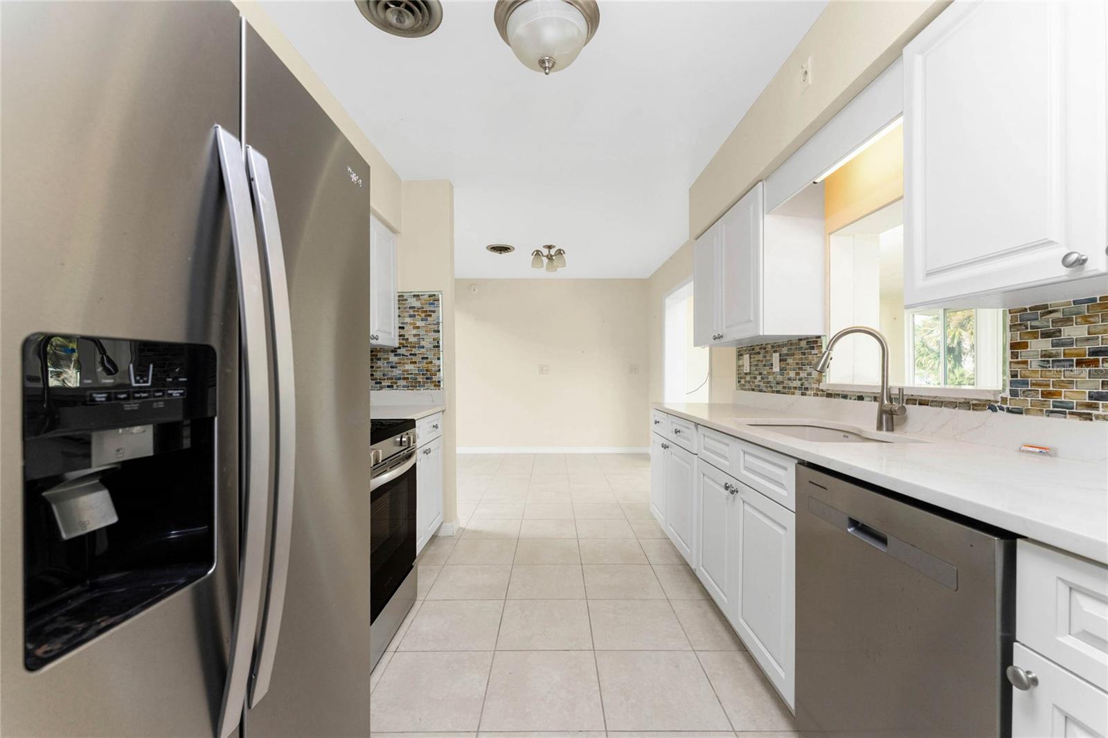 POINT OF PINES - Residential