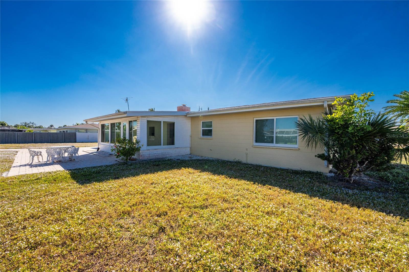 POINT OF PINES - Residential