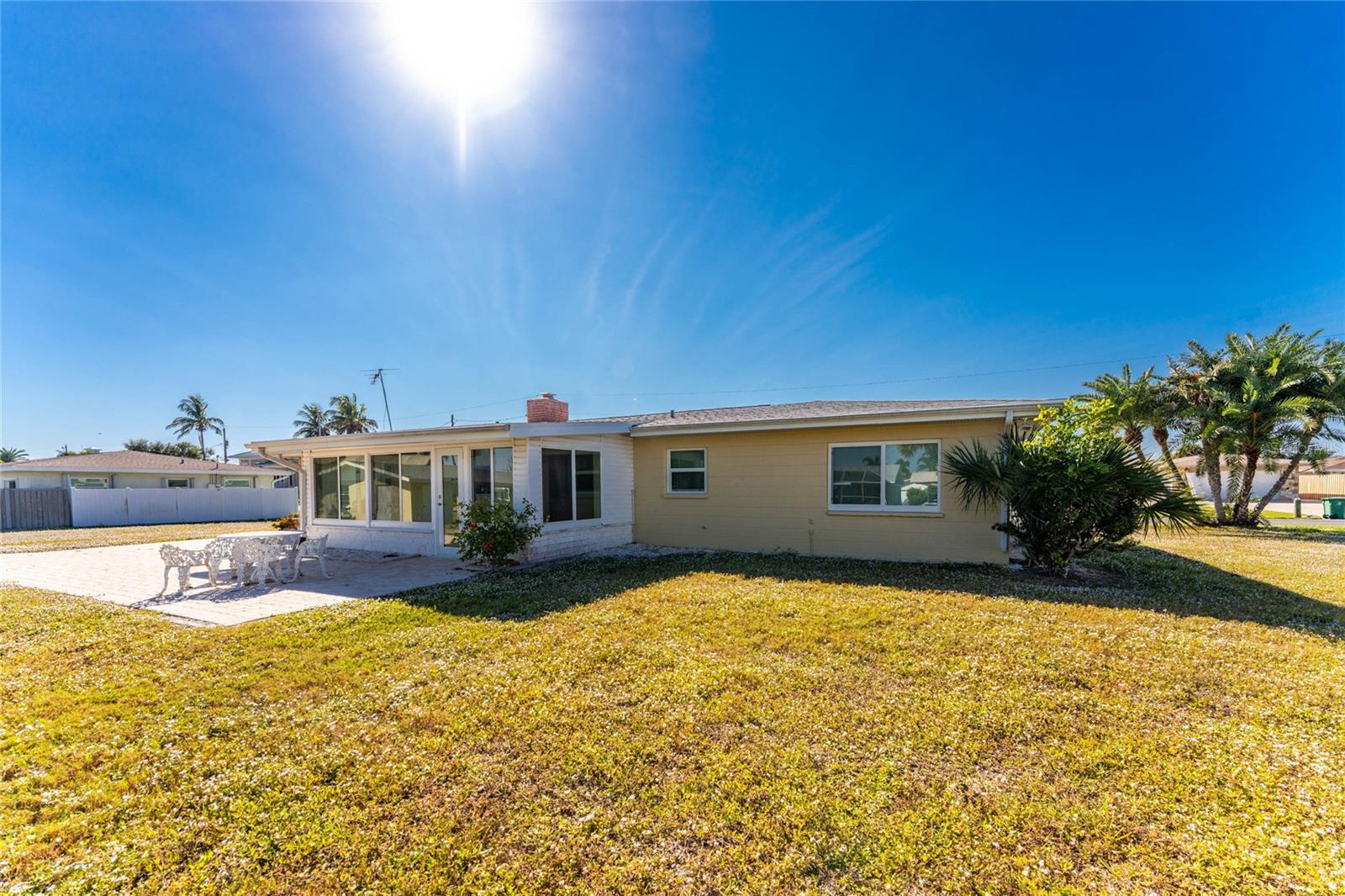 POINT OF PINES - Residential