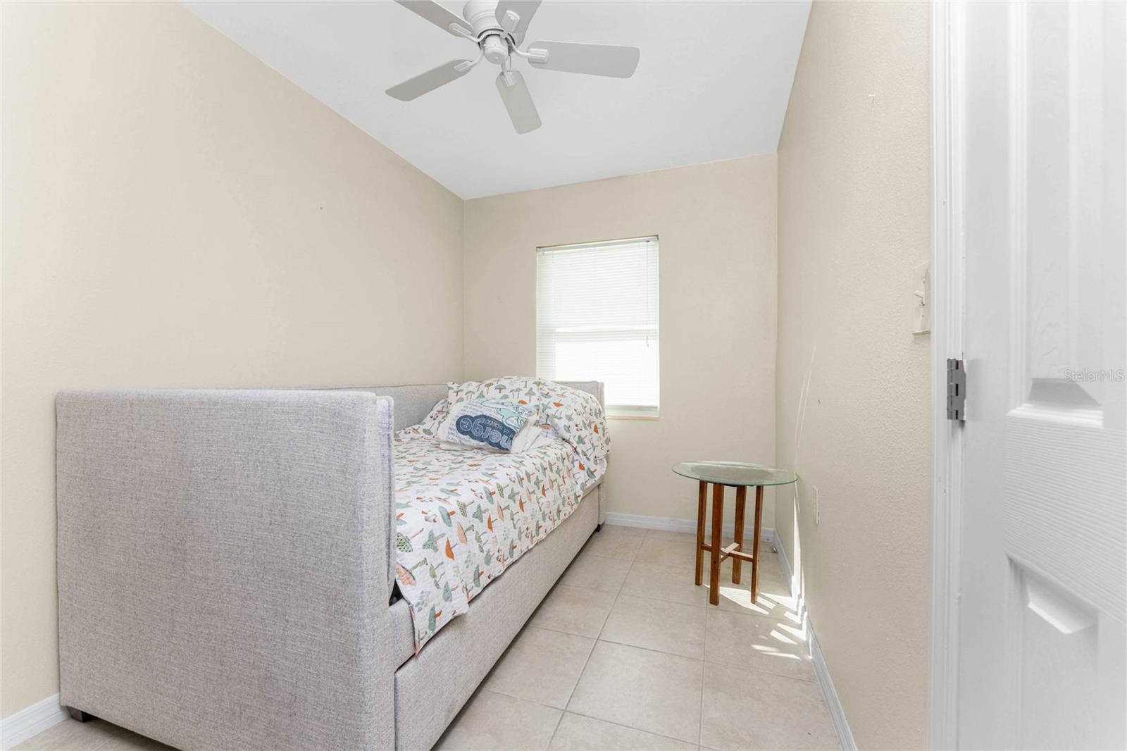 POINT OF PINES - Residential