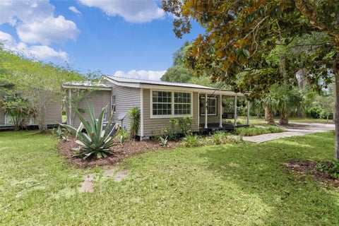 Tiny photo for 13820 NE 150 Avenue, Fort Mccoy, FL 32134 (MLS # OM725431)