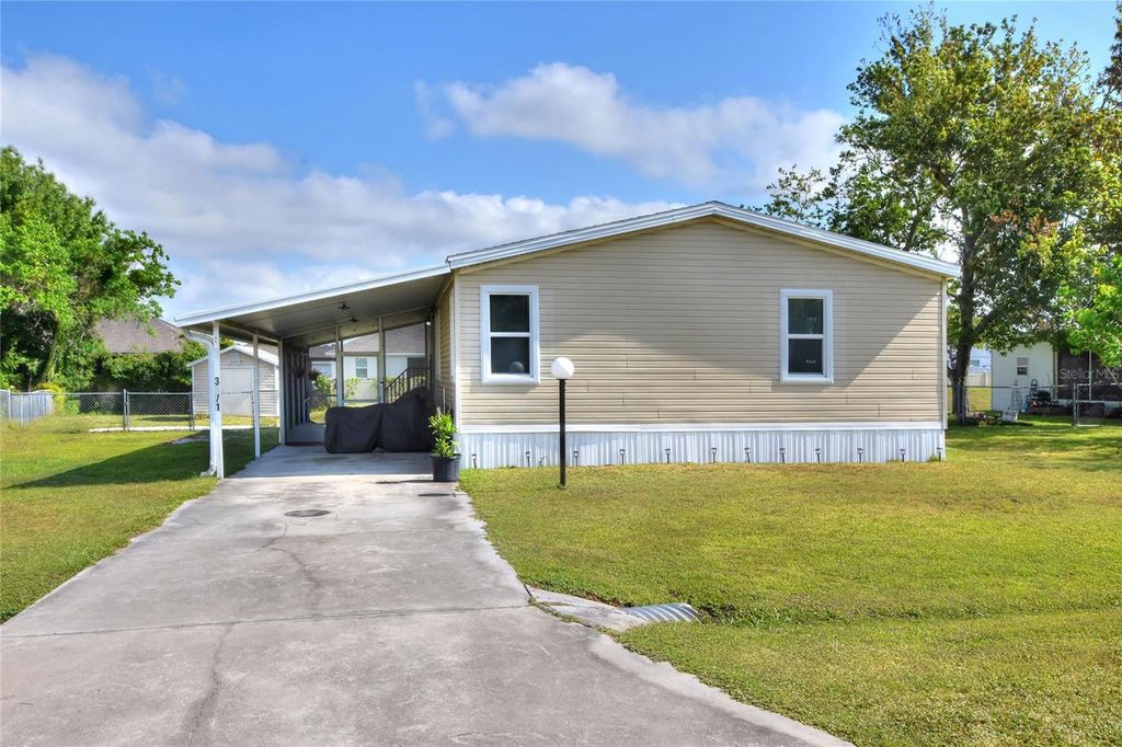 Photo of 3071 Keuka Loop, Lakeland, FL 33810 (MLS # L4960918)