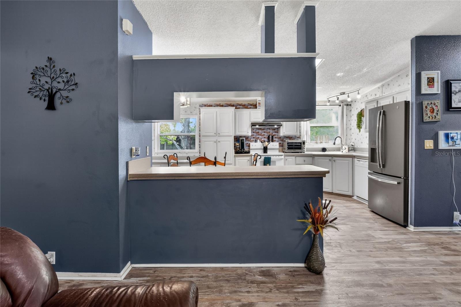 COUNTRY KNOLL PH 02 - Residential