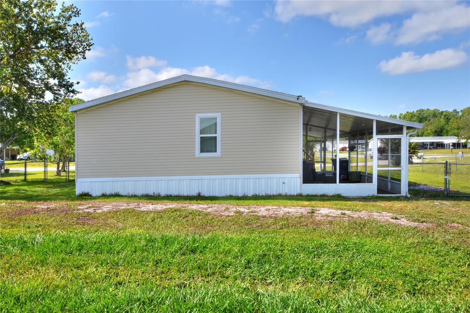 COUNTRY KNOLL PH 02 - Residential