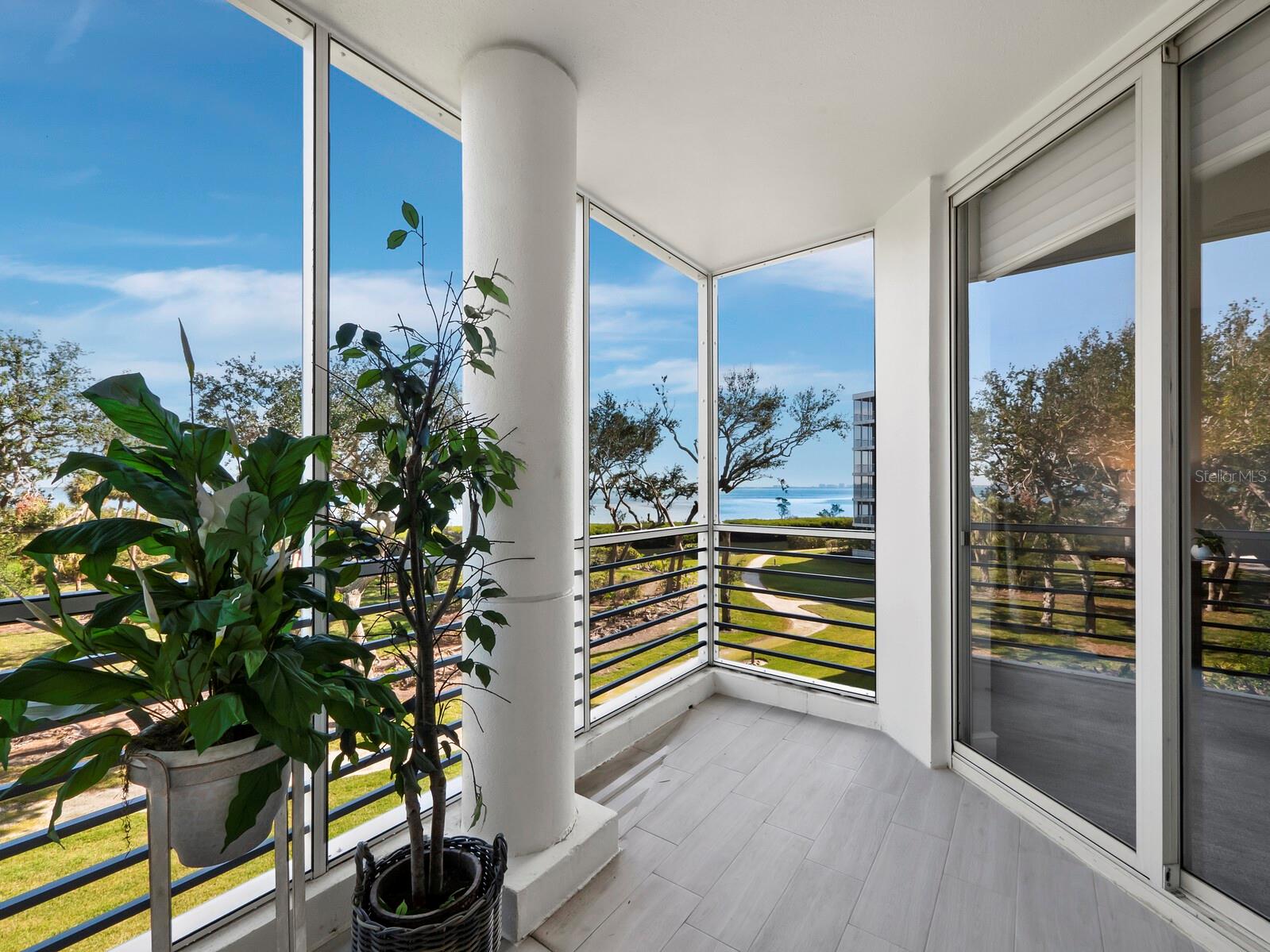 MARINA BAY - Residential