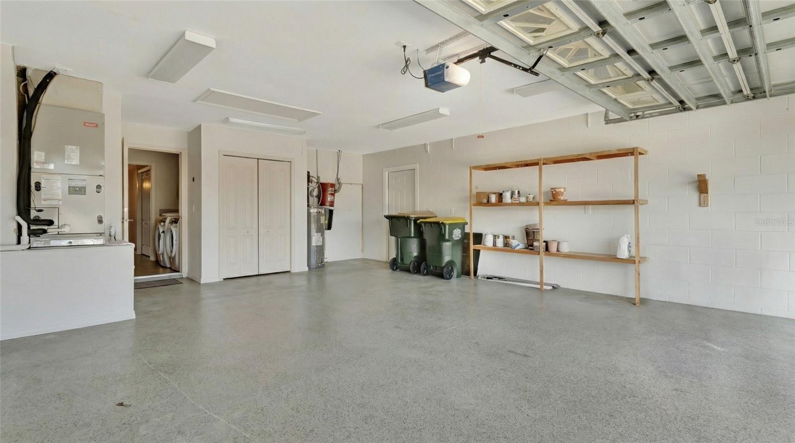 TWIN LAKES ESTATES PHASE III - Residential