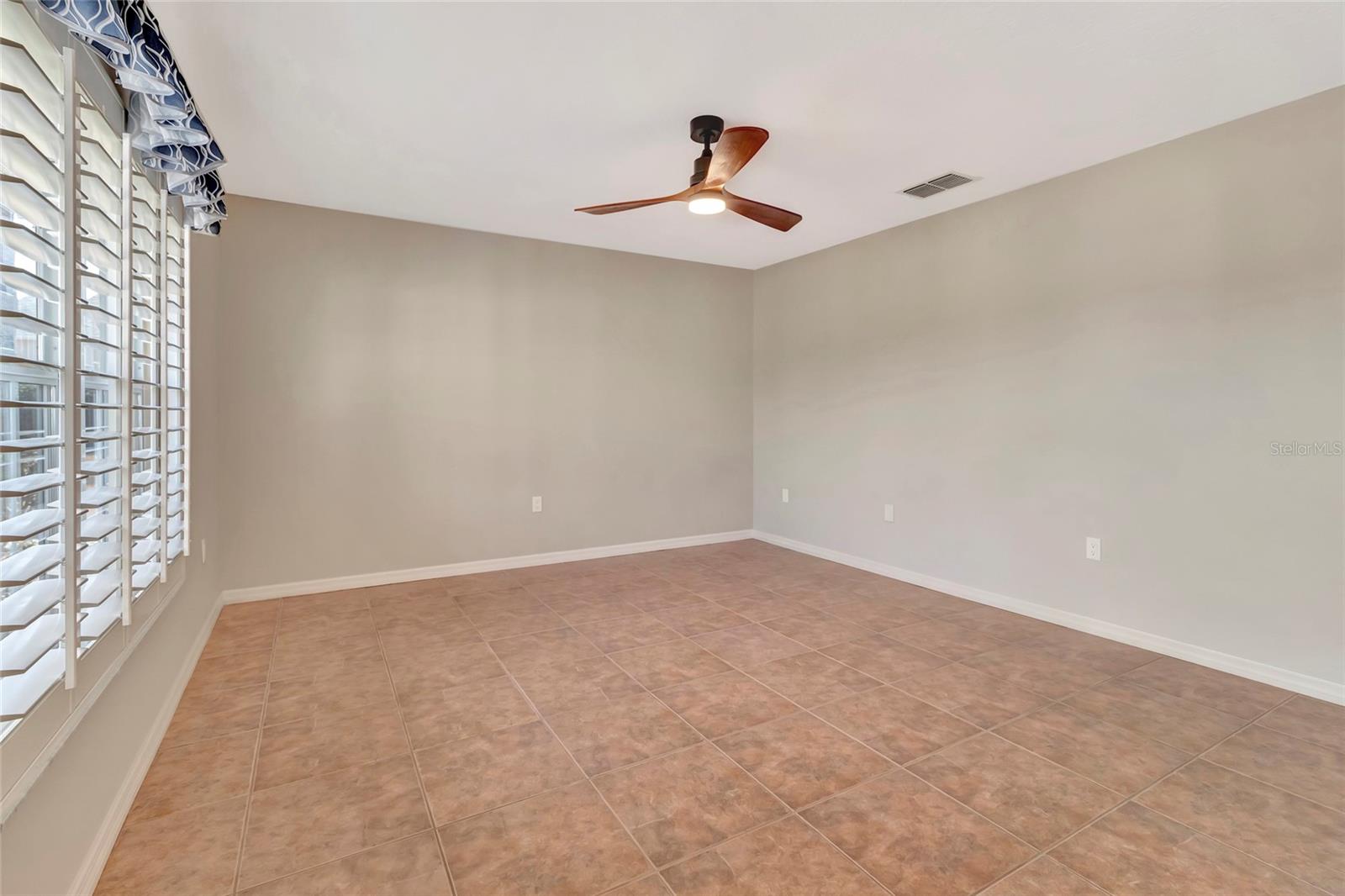 TWIN LAKES ESTATES PHASE III - Residential