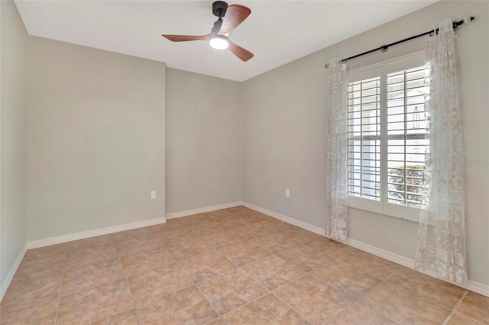 TWIN LAKES ESTATES PHASE III - Residential