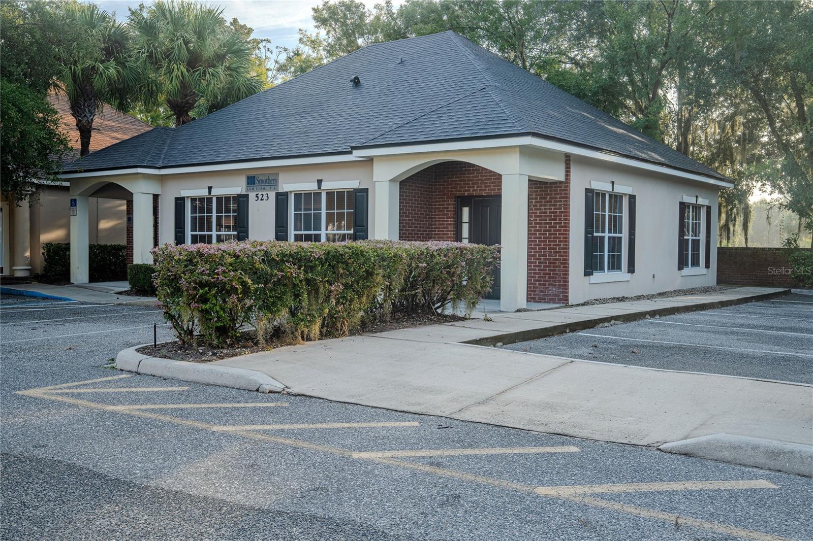 WEKIVA COMMONS OFFICE PARK - Commercial Sale