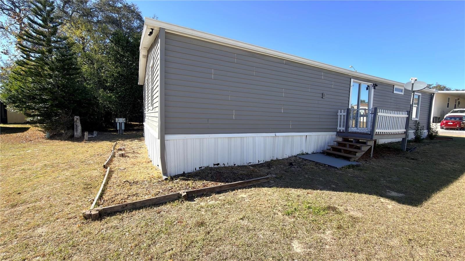 ORANGE LAKE MOBILE HOME PARK - Residential