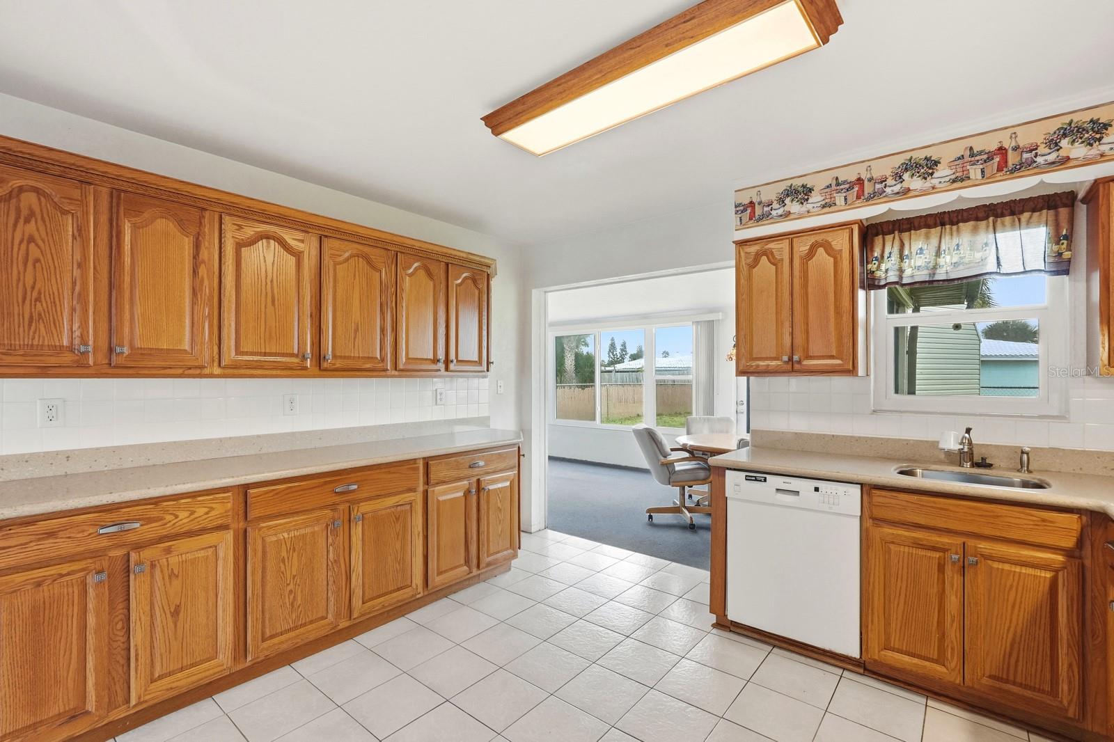 ORMOND BY THE SEA 09 - Residential