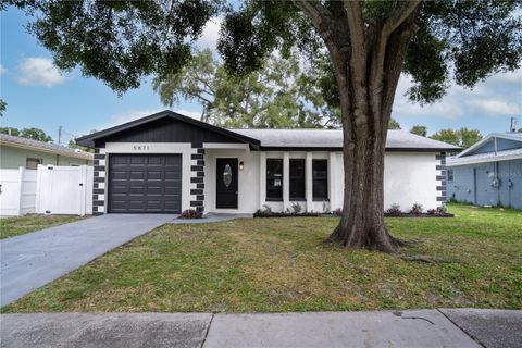 Photo of 5871 99th Terrace N, Pinellas Park, FL 33782 (MLS # TB8443061)