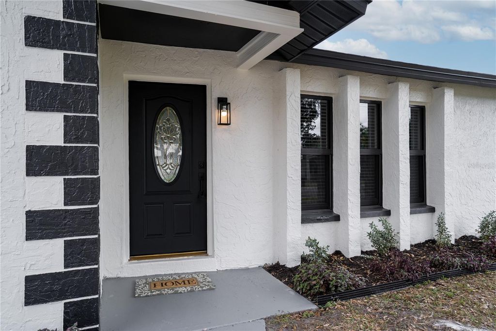 Photo of 5871 99th Terrace N, Pinellas Park, FL 33782 (MLS # TB8443061)