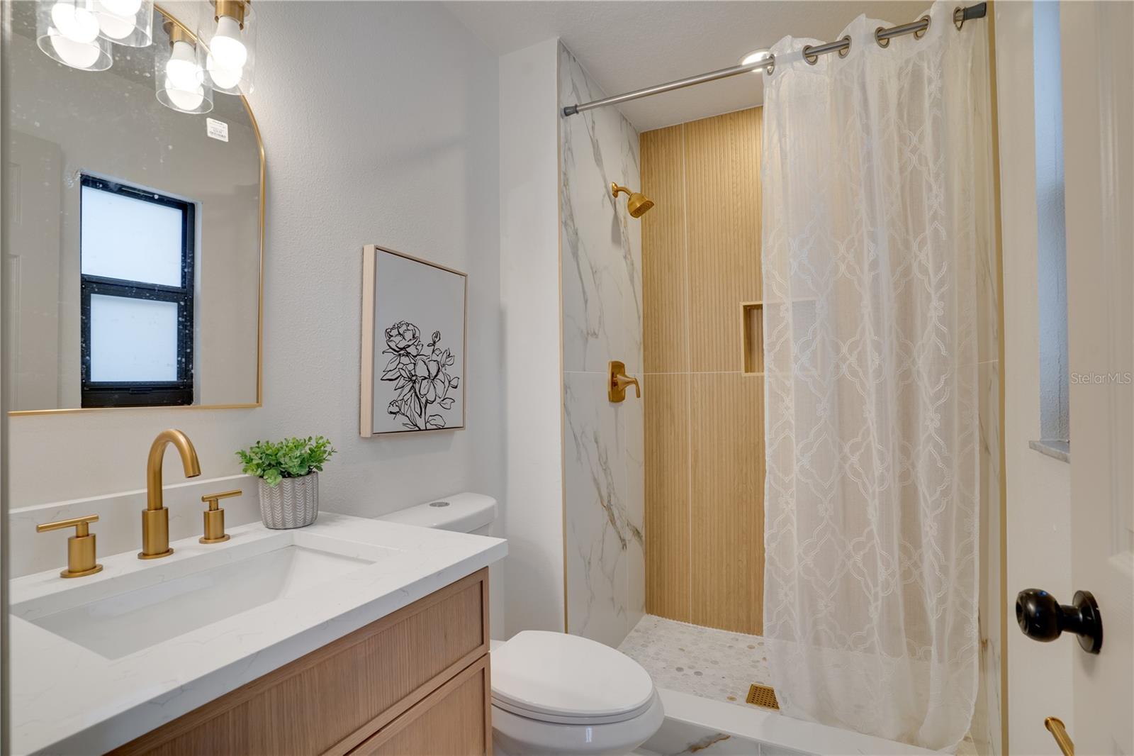 PINE HAVEN - Residential