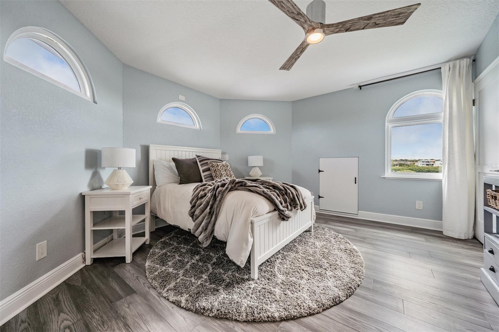 SEASIDE SANCTUARY - Residential