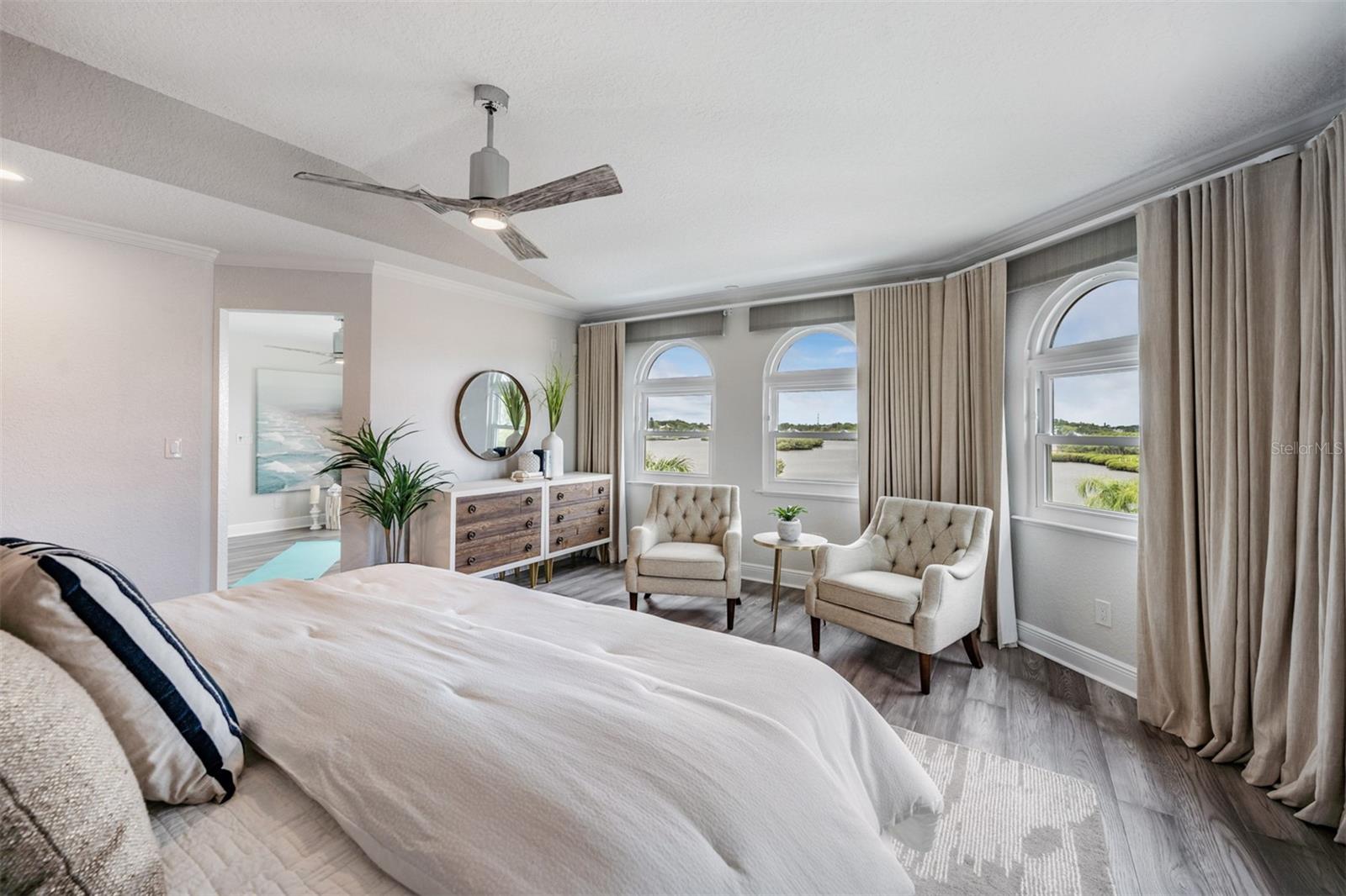 SEASIDE SANCTUARY - Residential