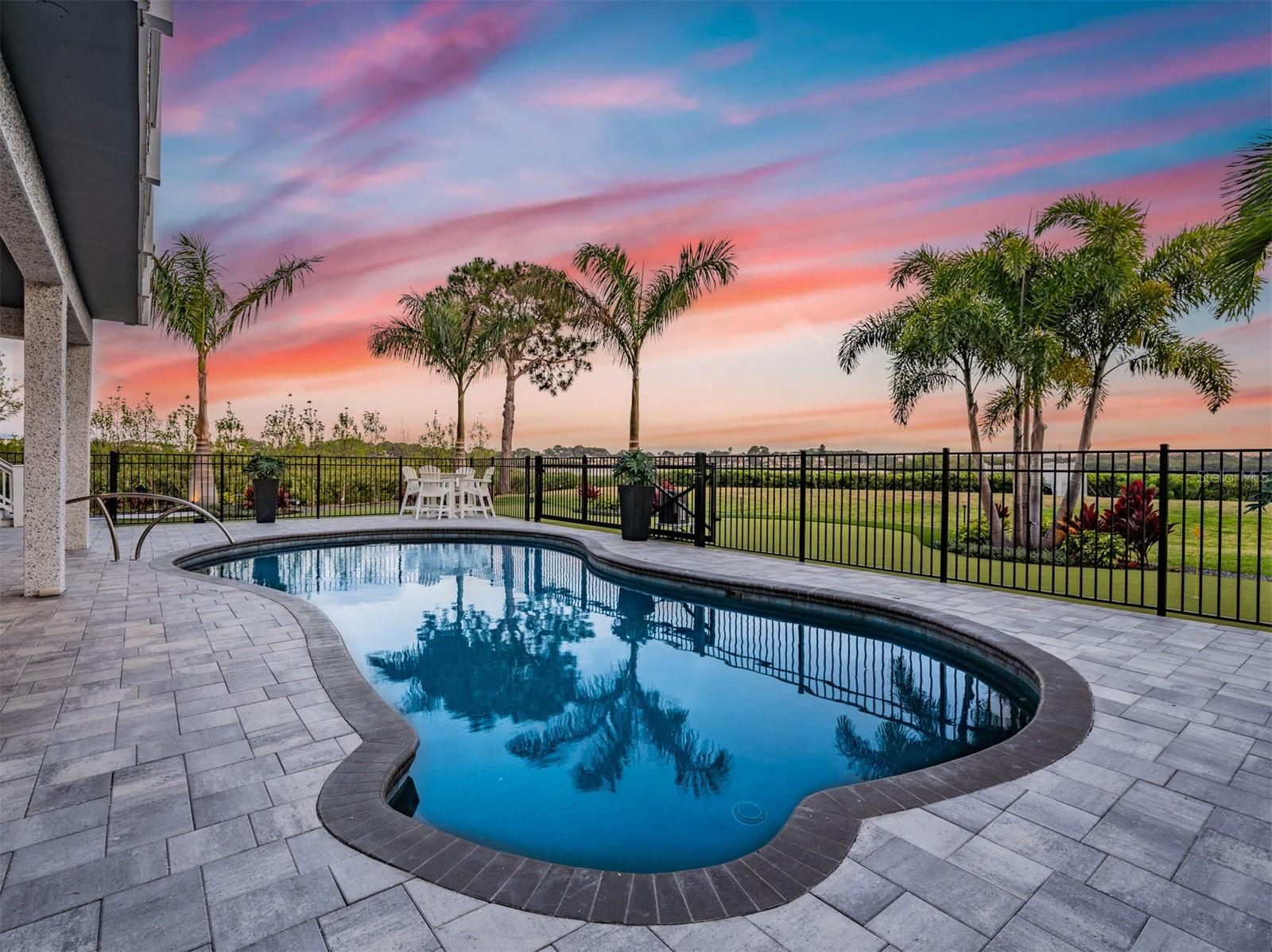 SEASIDE SANCTUARY - Residential