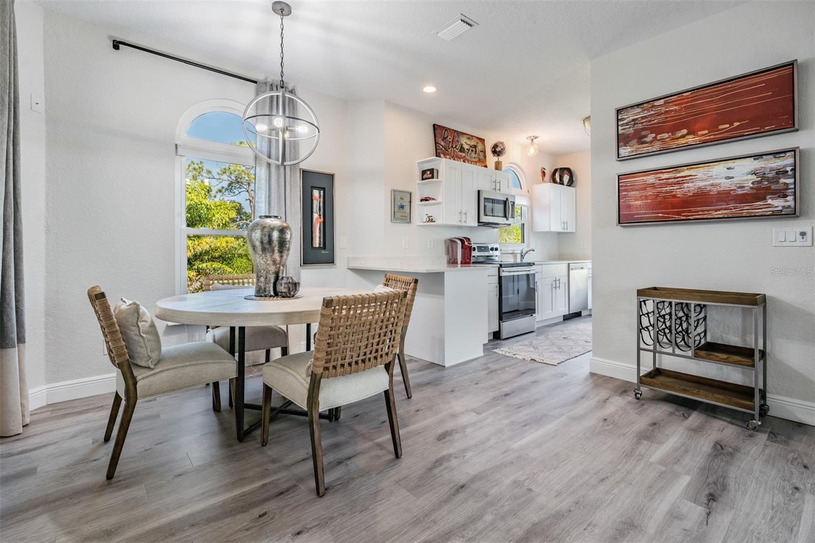 SEASIDE SANCTUARY - Residential