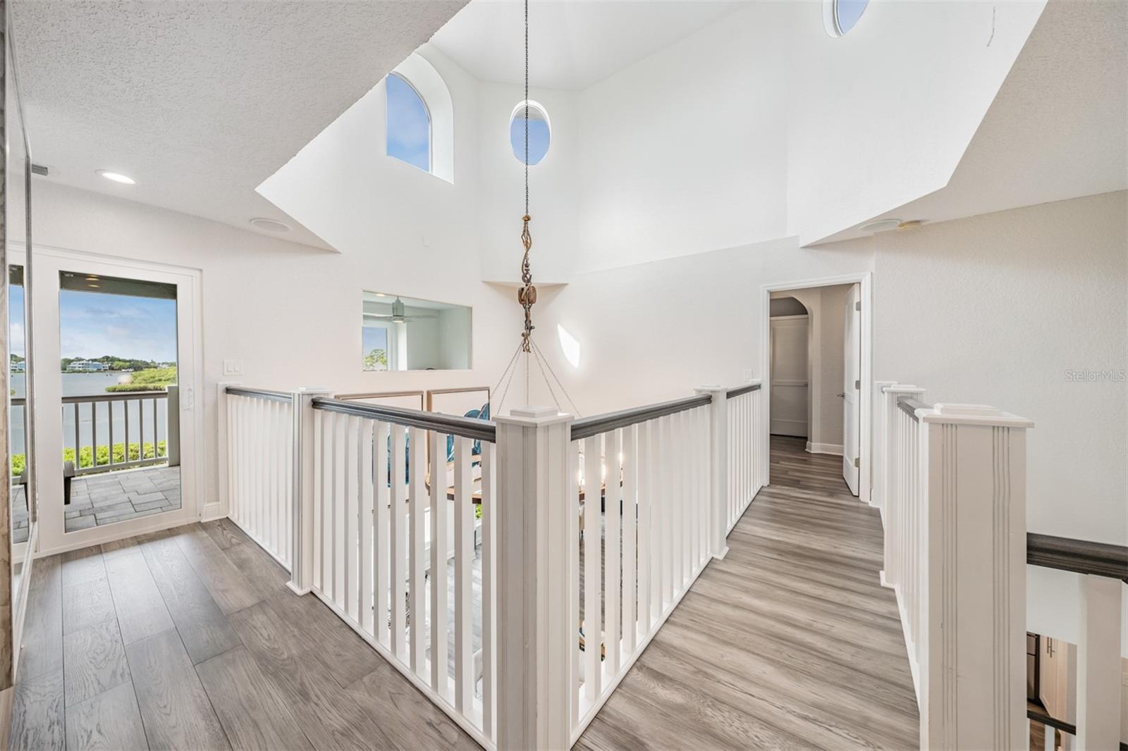 SEASIDE SANCTUARY - Residential