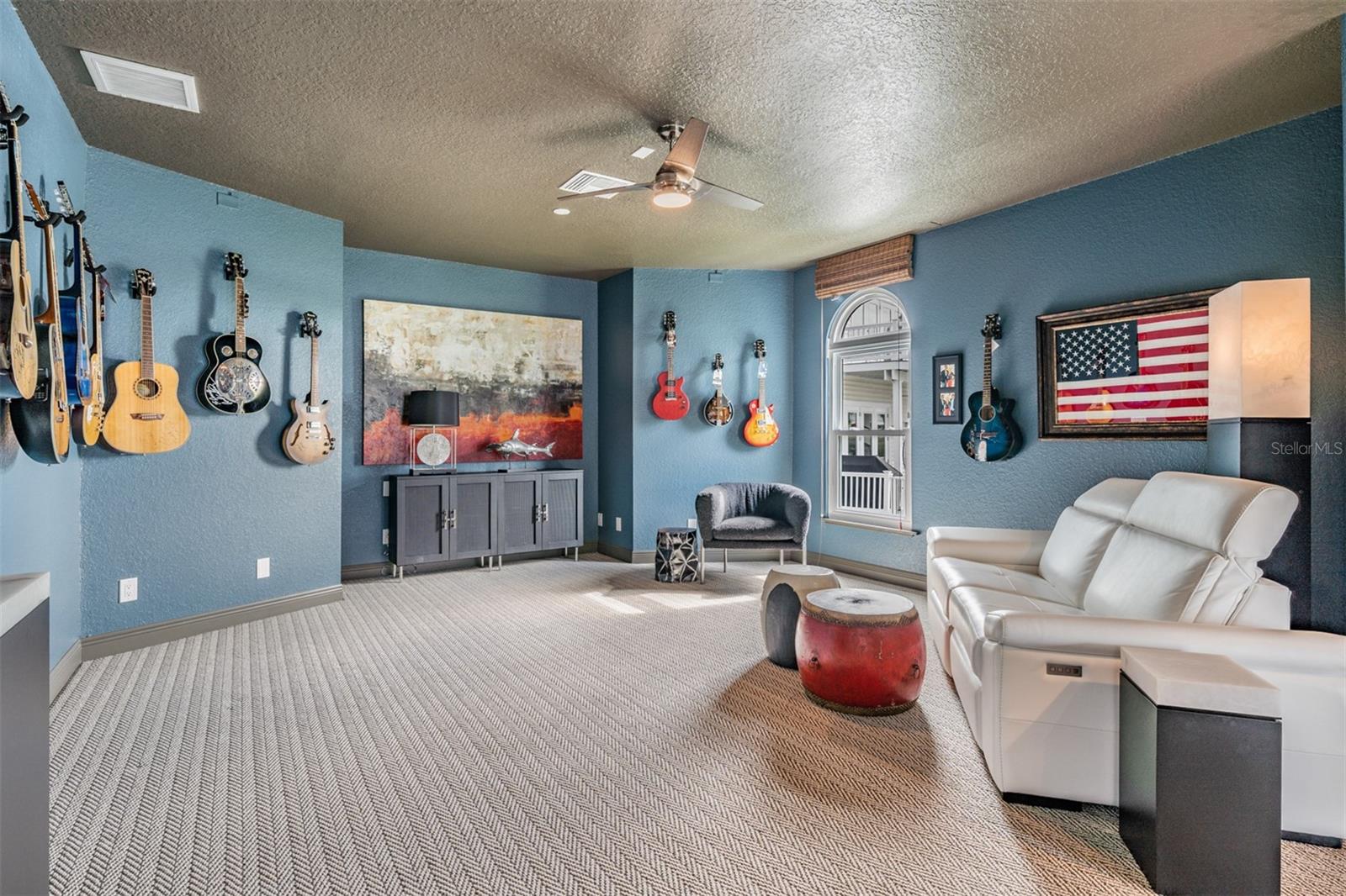 SEASIDE SANCTUARY - Residential