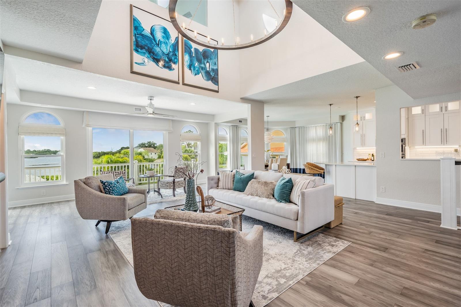 SEASIDE SANCTUARY - Residential