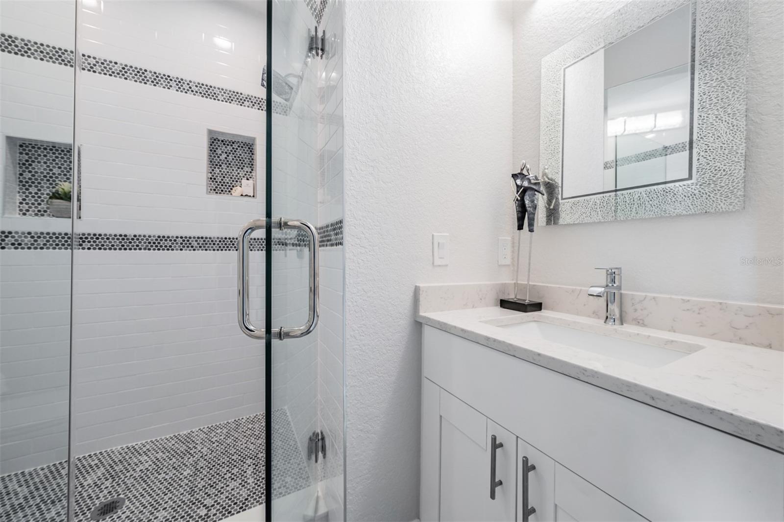 SEASIDE SANCTUARY - Residential