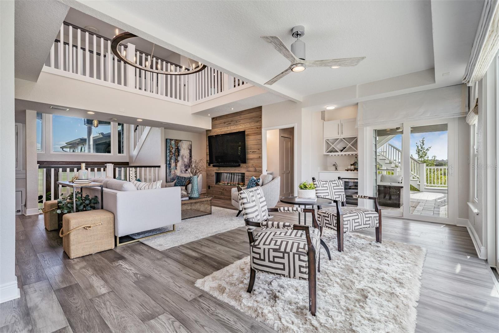 SEASIDE SANCTUARY - Residential