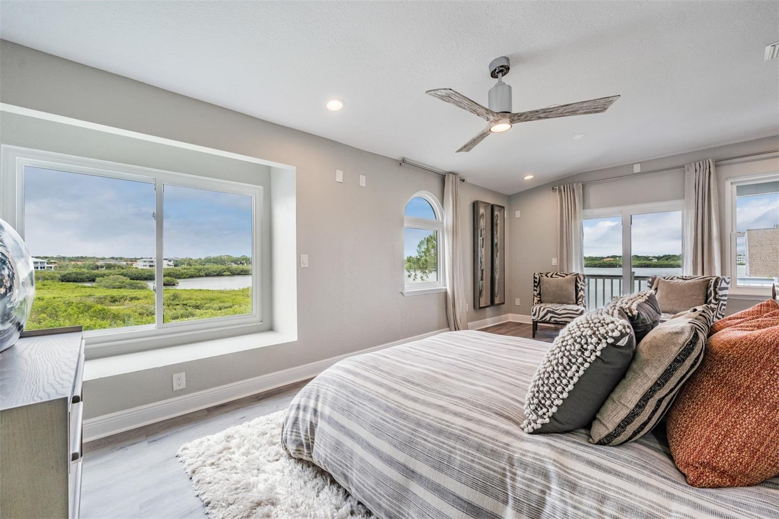 SEASIDE SANCTUARY - Residential