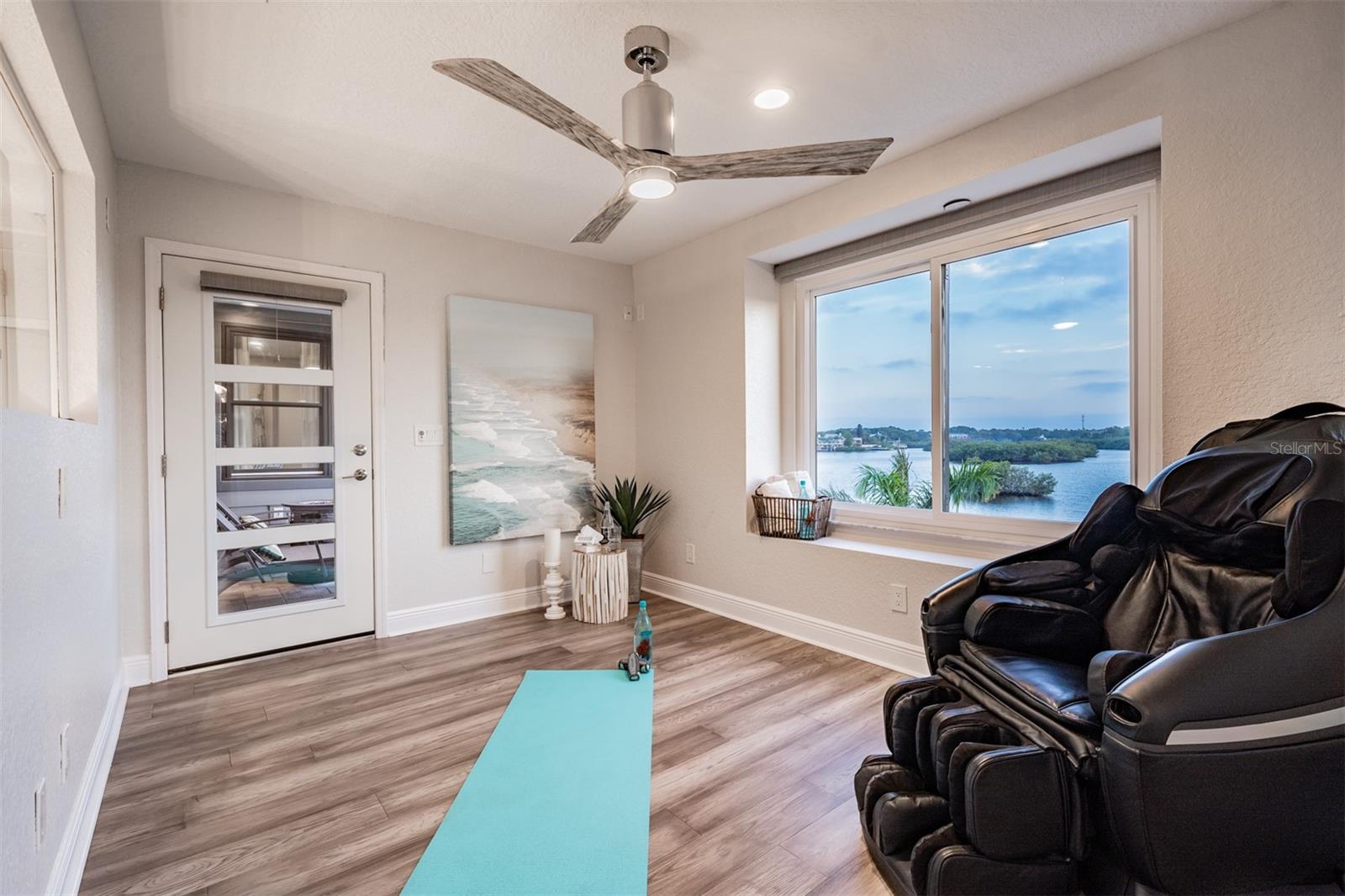 SEASIDE SANCTUARY - Residential