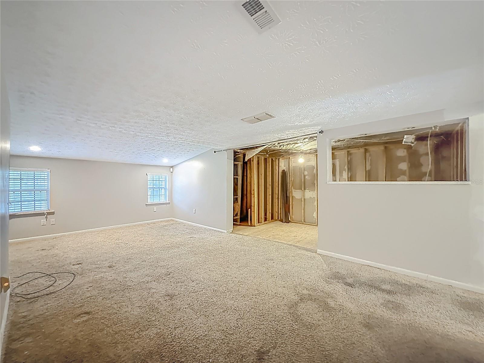 W F HALLAM & COS FARMING & TRUCKING LANDS - Residential