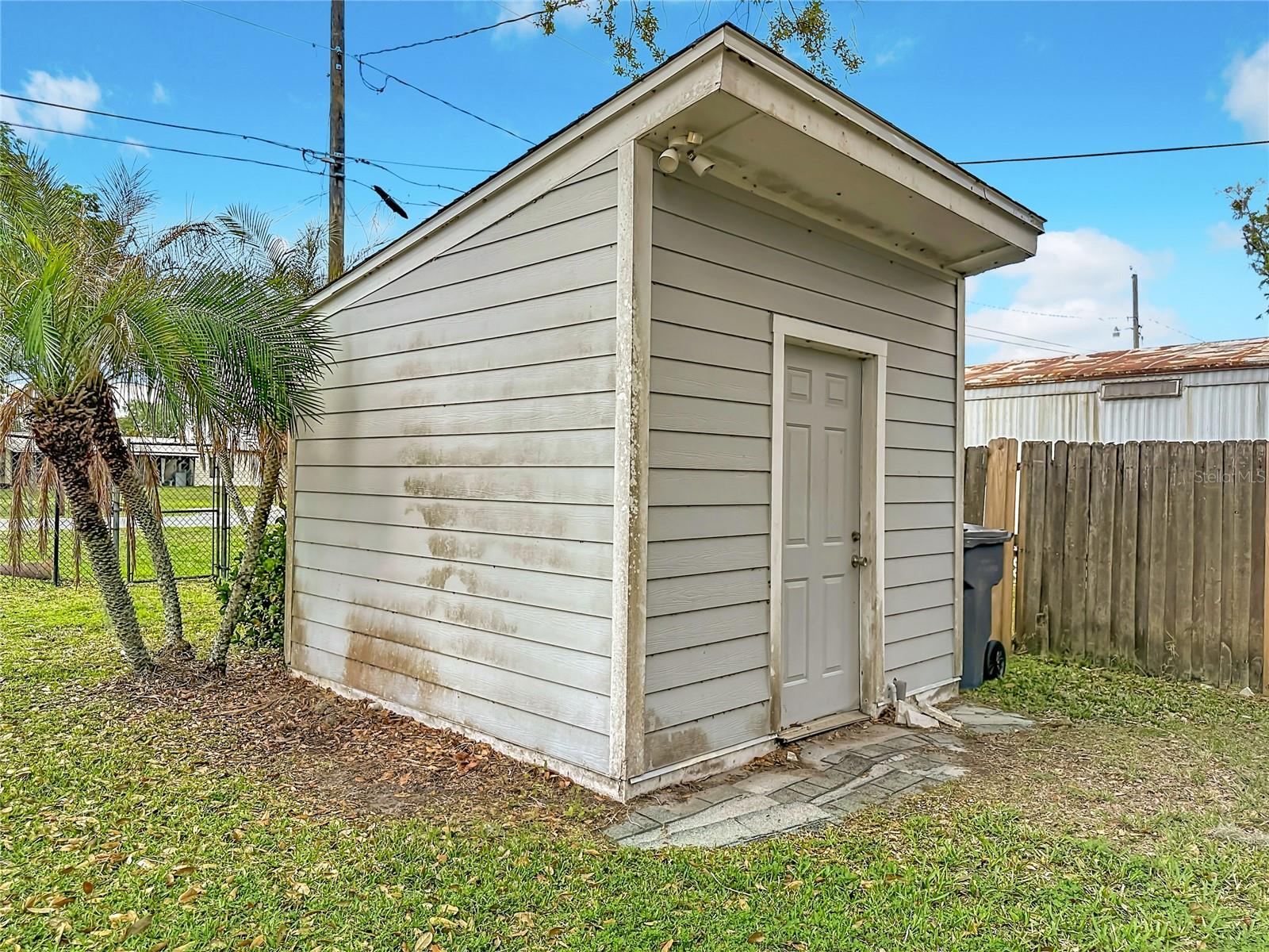 W F HALLAM & COS FARMING & TRUCKING LANDS - Residential