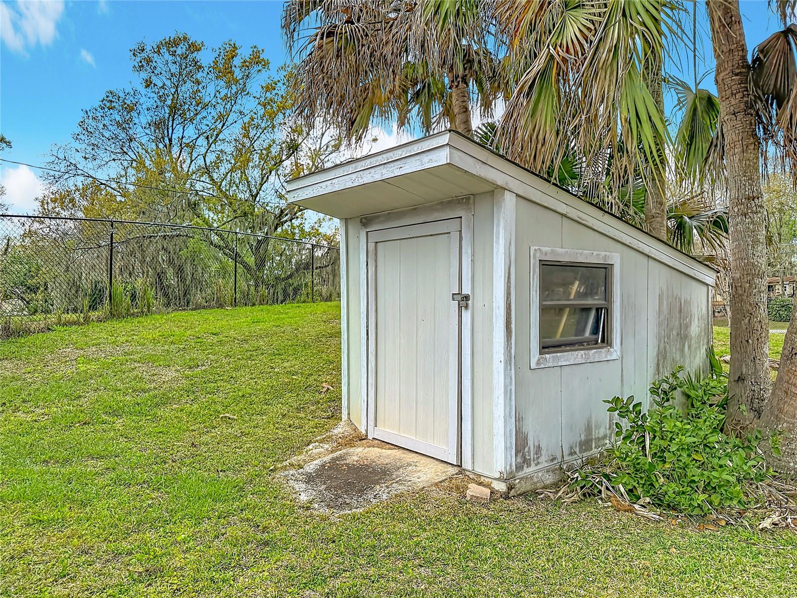 W F HALLAM & COS FARMING & TRUCKING LANDS - Residential