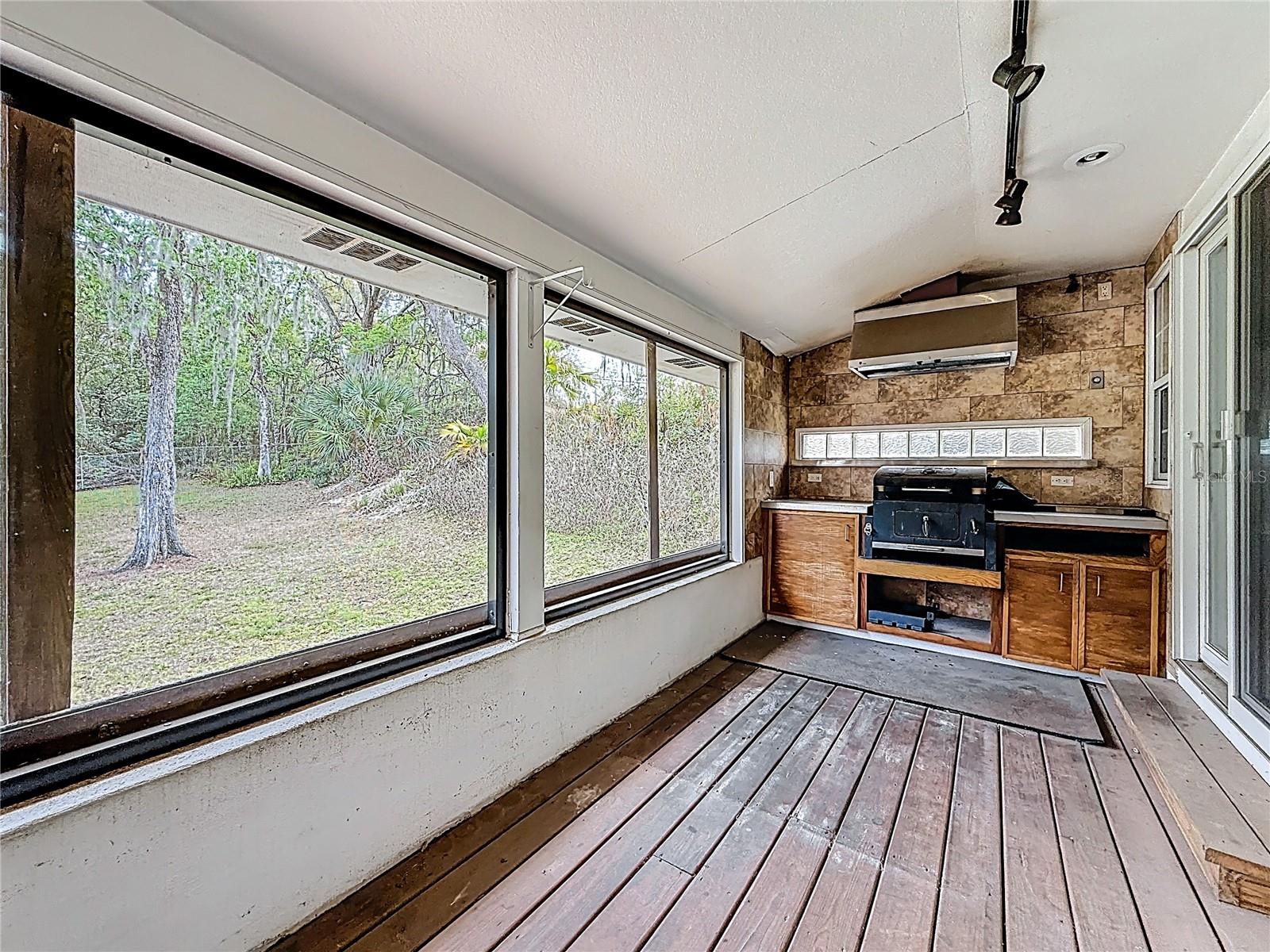 W F HALLAM & COS FARMING & TRUCKING LANDS - Residential