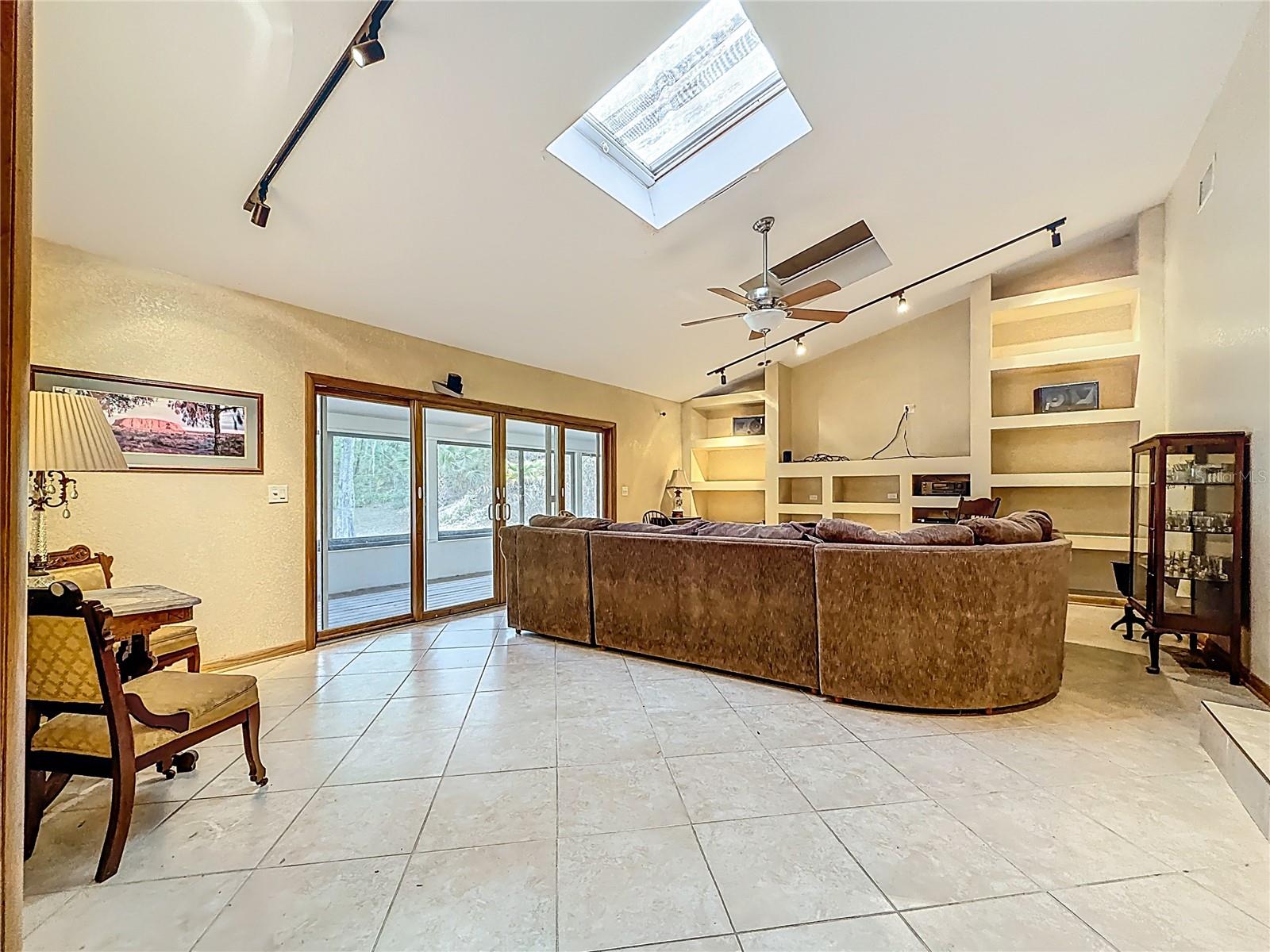 W F HALLAM & COS FARMING & TRUCKING LANDS - Residential