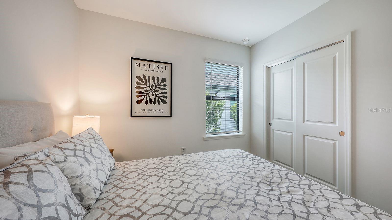 AVANTI/WATERSIDE - Residential Lease