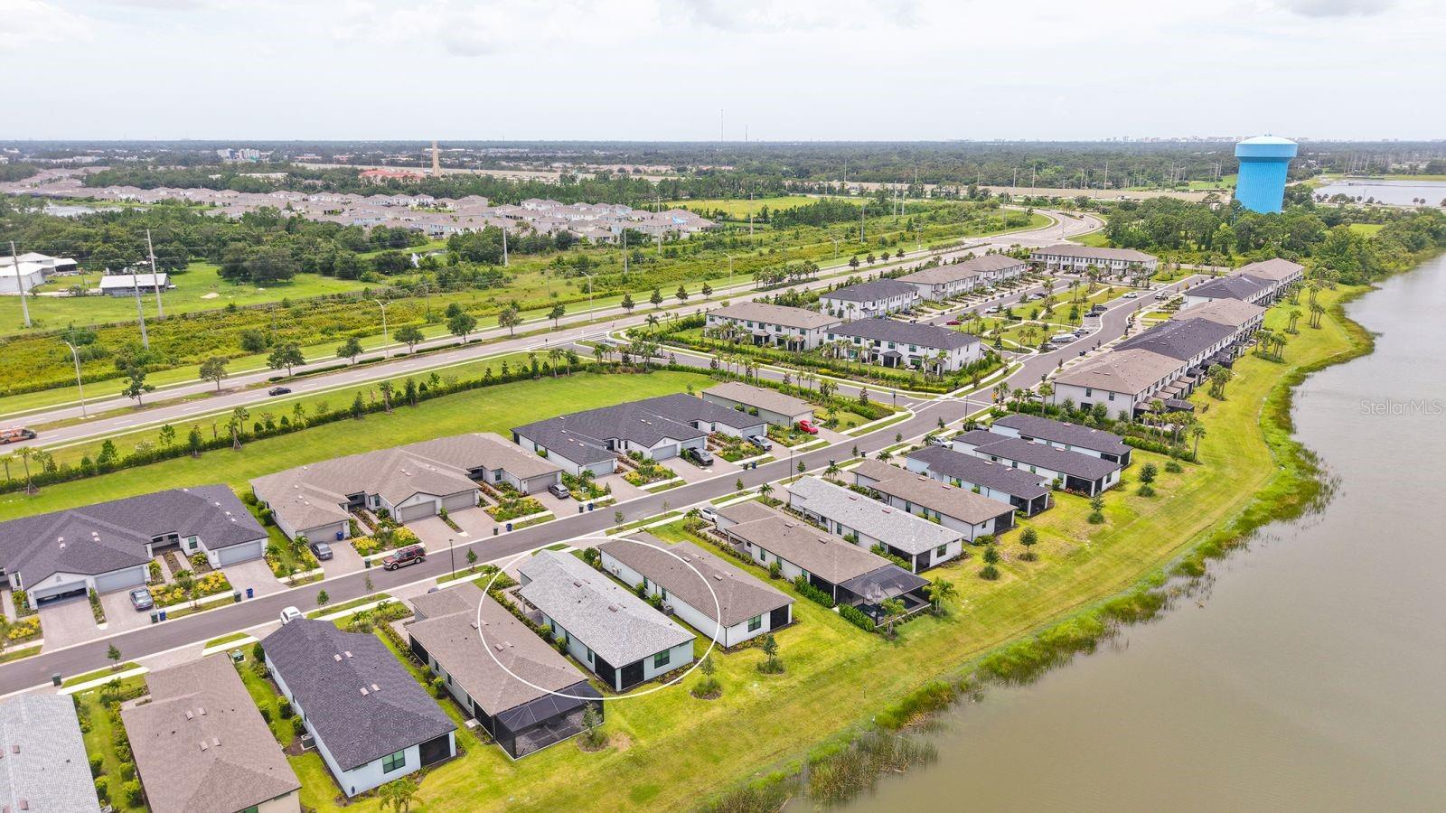 AVANTI/WATERSIDE - Residential Lease