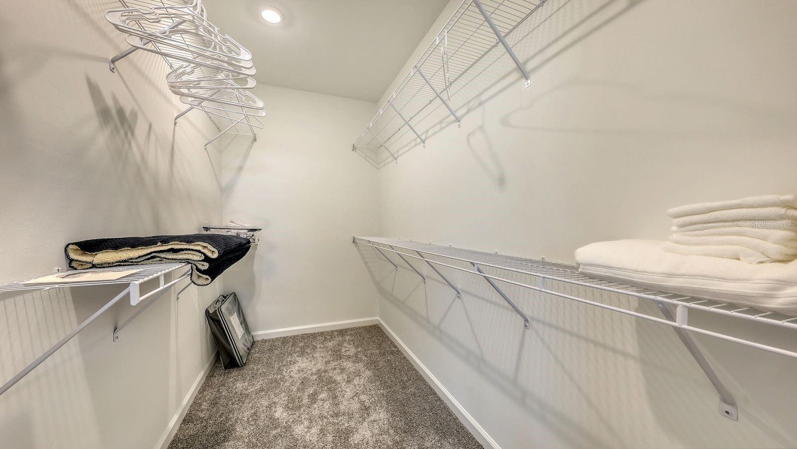 AVANTI/WATERSIDE - Residential Lease
